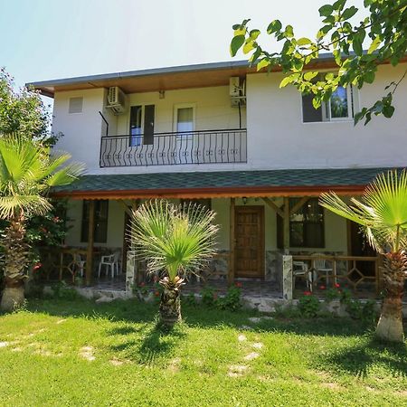 Tunays Pansiyon Bed and Breakfast Çıralı Esterno foto