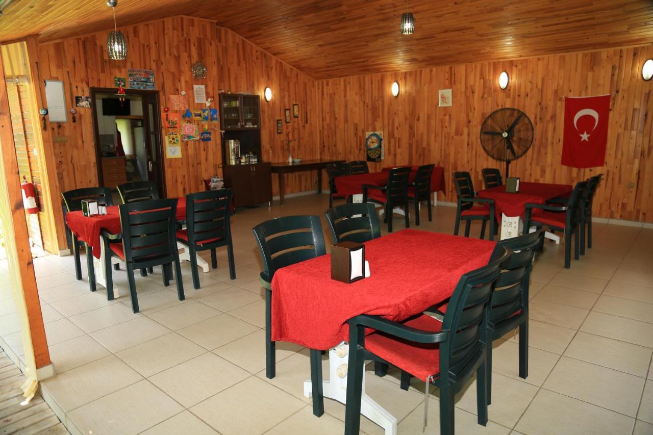 Tunays Pansiyon Bed and Breakfast Çıralı Esterno foto