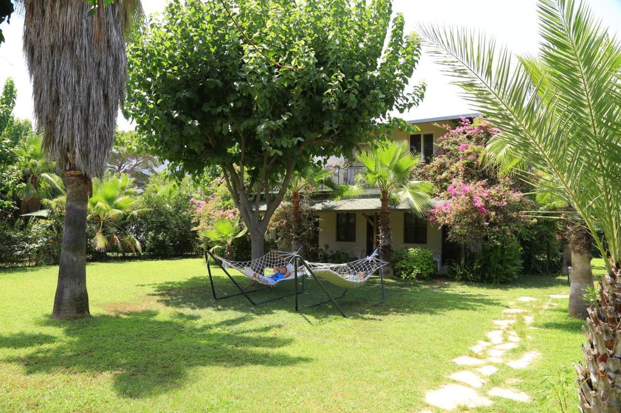 Tunays Pansiyon Bed and Breakfast Çıralı Esterno foto