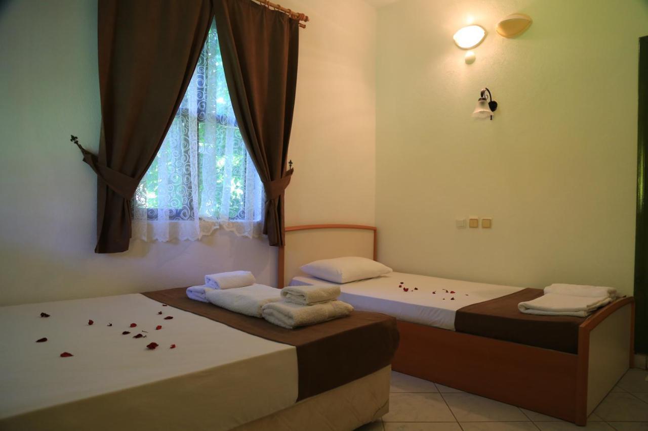 Tunays Pansiyon Bed and Breakfast Çıralı Camera foto