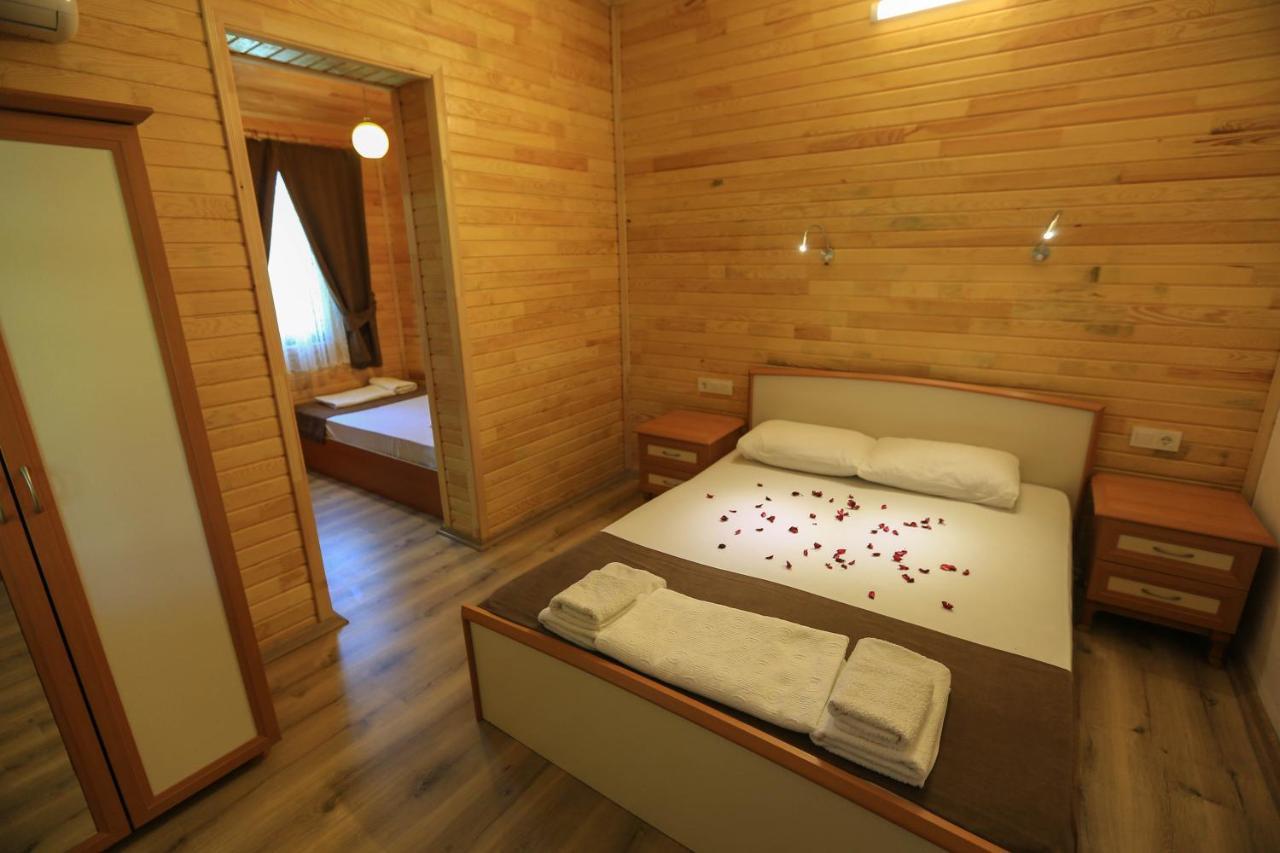 Tunays Pansiyon Bed and Breakfast Çıralı Esterno foto